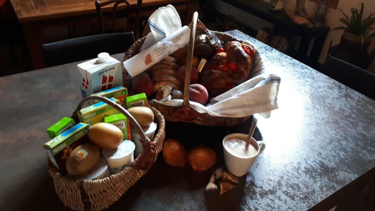 Gīte du café Truchet Saint-Pancrace  Extérieur photo